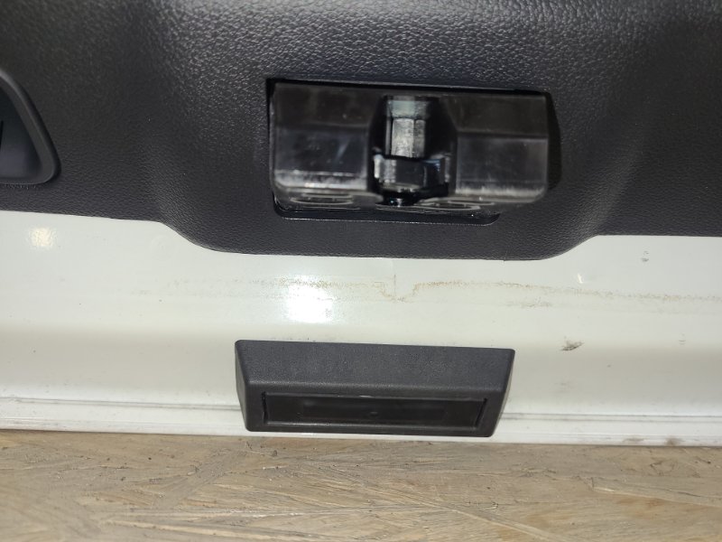 Крышка багажника NIRO DE 16-22