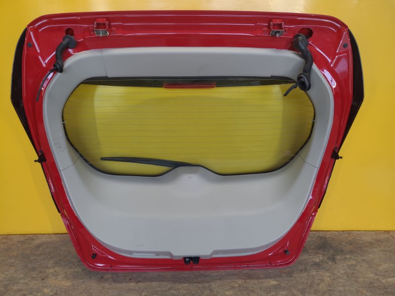 Крышка багажника LEAF 18-