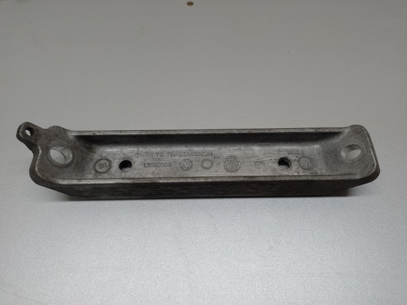 Кронштейн КПП CADILLAC SRX 09-16 2012 3.6 LFX 12610060 Б/У