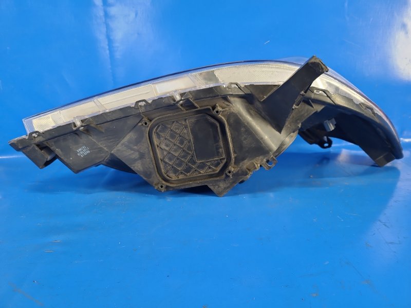 Фара левая SIENNA 11-16