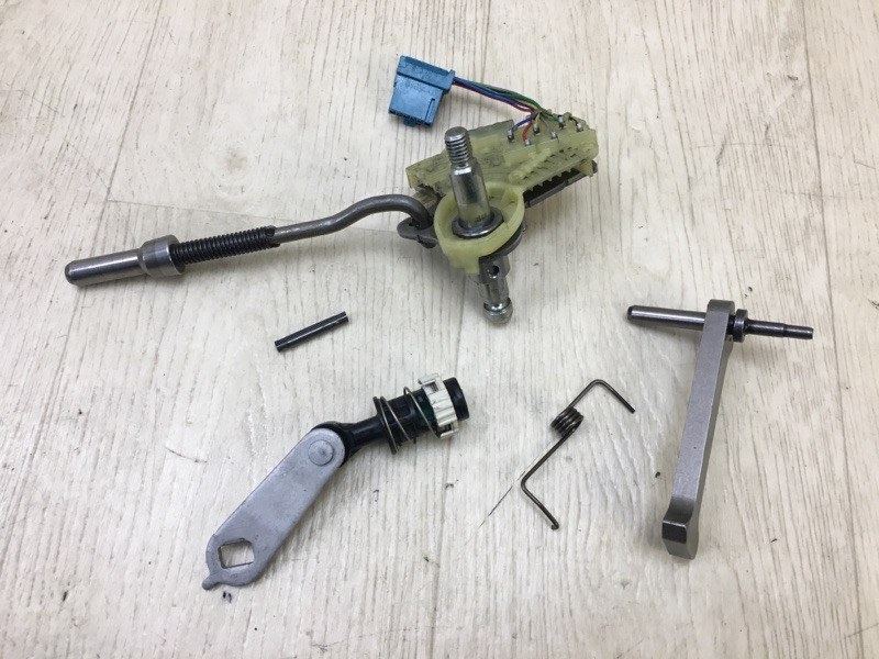 Датчик положения селектора АКПП EQUINOX 17- 2021 1.5 LYX Датчик положения селектора АКПП EQUINOX 17- 2021 1.5 LYX