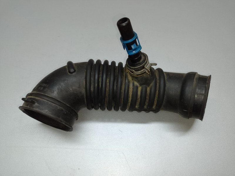 Патрубок воздушного фильтра MAZDA CX-7 06-12 2008 2.3 L3 L33E-13-220 Б/У