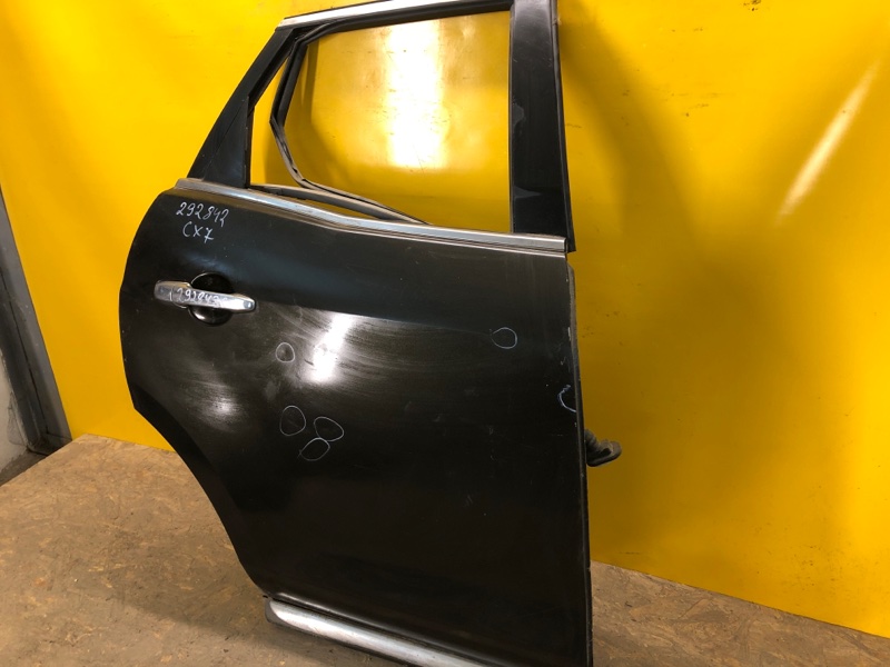 Дверь задняя правая CX-7 06-12