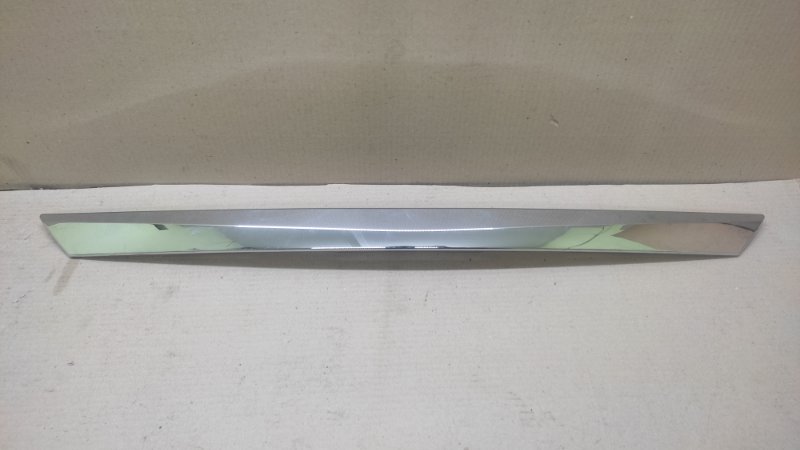 Панель подсветки номера NISSAN SENTRA B17 12-21 2013 1.8 MRA8DE 84810-3SH0A Б/У