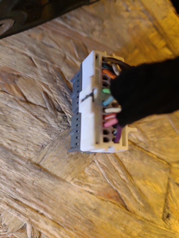 Зеркало правое SORENTO UM 14-