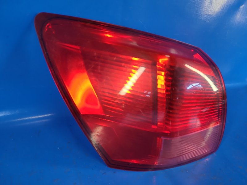 Фонарь наружный левый QASHQAI 07-14