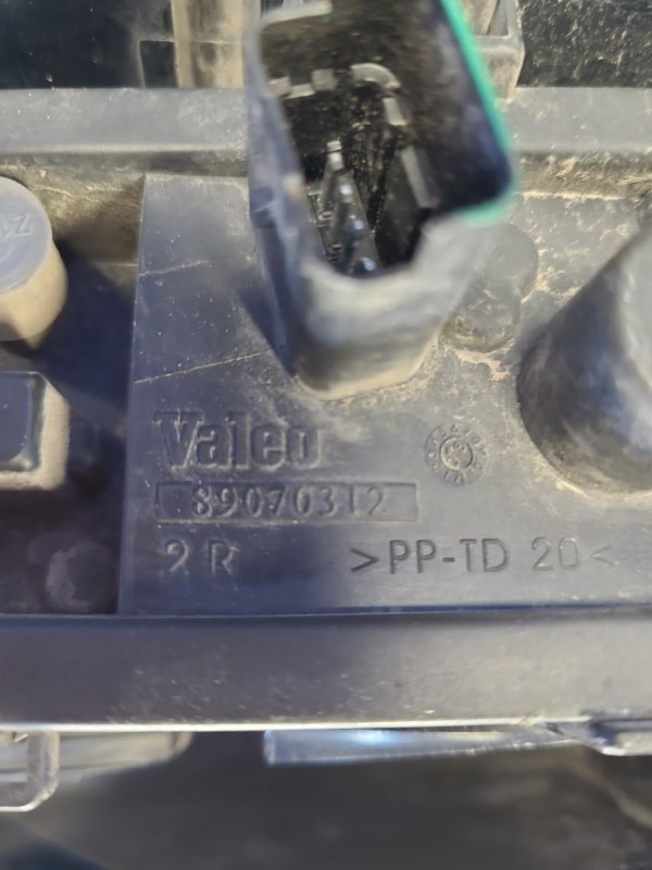 Фонарь наружный правый QASHQAI 07-14 Фонарь наружный правый QASHQAI 07-14