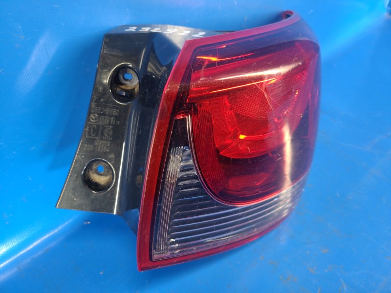 Фонарь наружный правый 2 DE 07-15