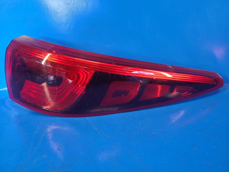 Фонарь наружный правый KIA SPORTAGE QL 15-21 92402-D9020 Б/У