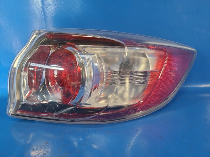 Фонарь наружный правый MAZDA 3 BL 09-13 BBN751150 Б/У
