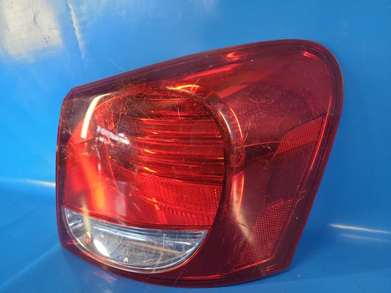 Фонарь наружный правый GS350 GS300 05-11