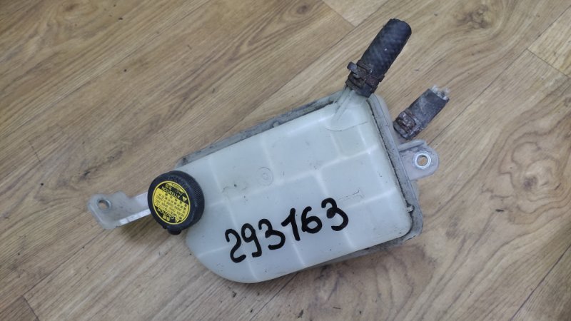Бачок расширительный TOYOTA AURIS 06-12 16480-22080 Б/У