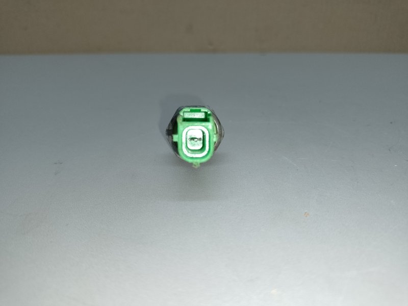 Датчик давления масла ДВС EVOQUE 2012-2018 2016 2.0