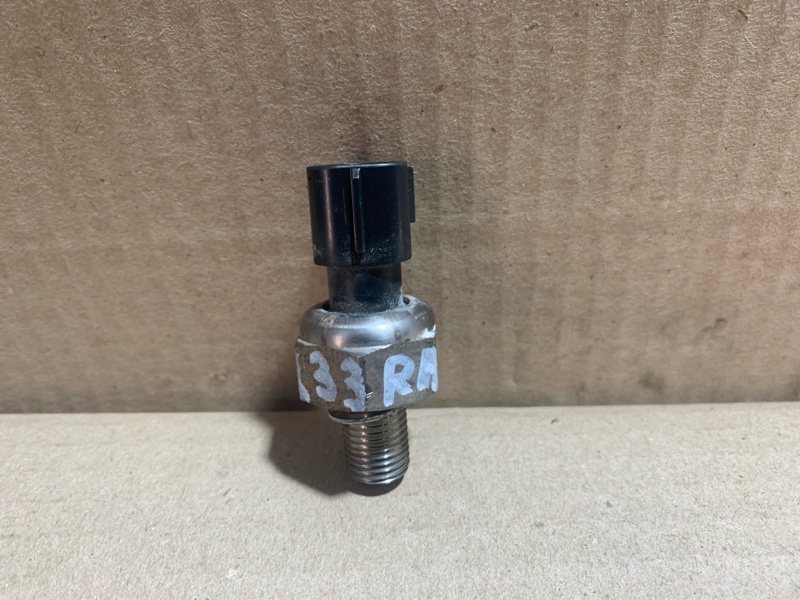 Датчик давления топлива RAV4 05-12 1AZ