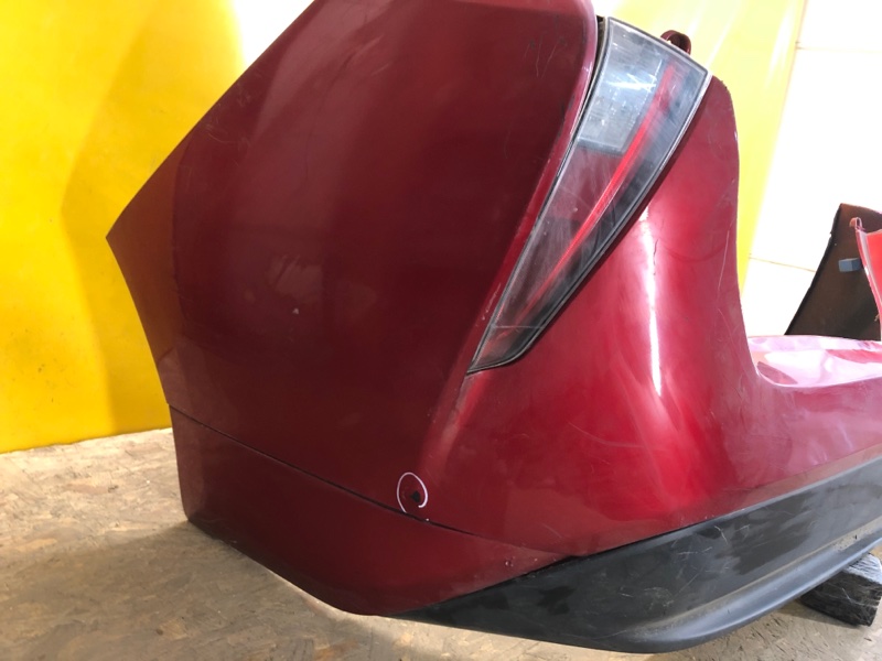 Бампер задний задний TOYOTA PRIUS 16-