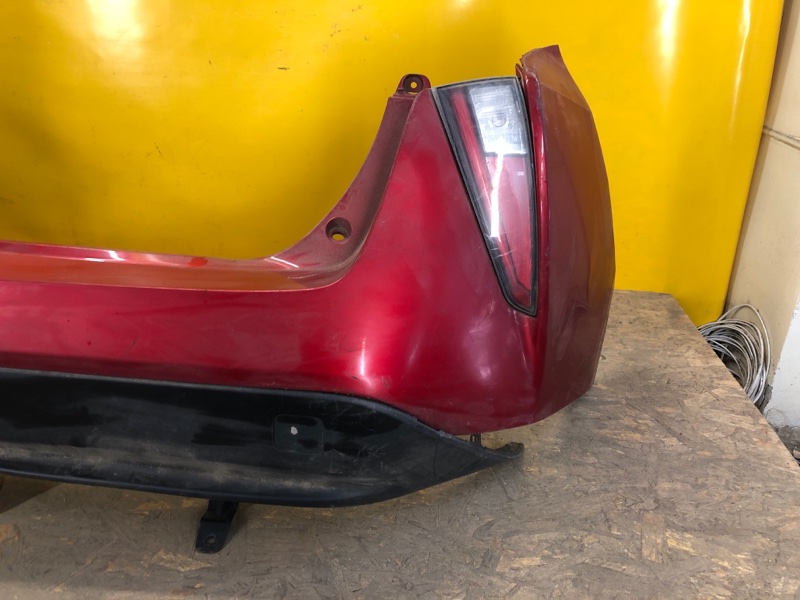 Бампер задний задний PRIUS 16-