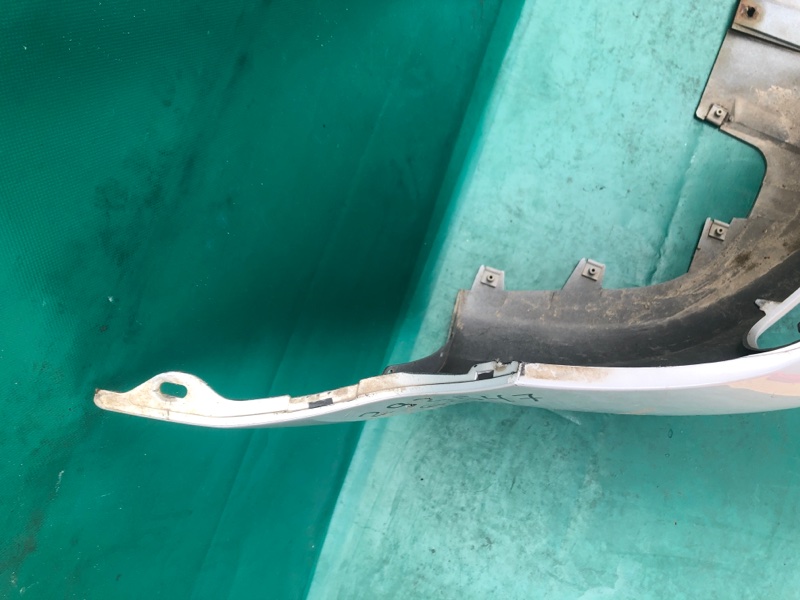 Бампер передний 6 GG 02-07 2003 2.3