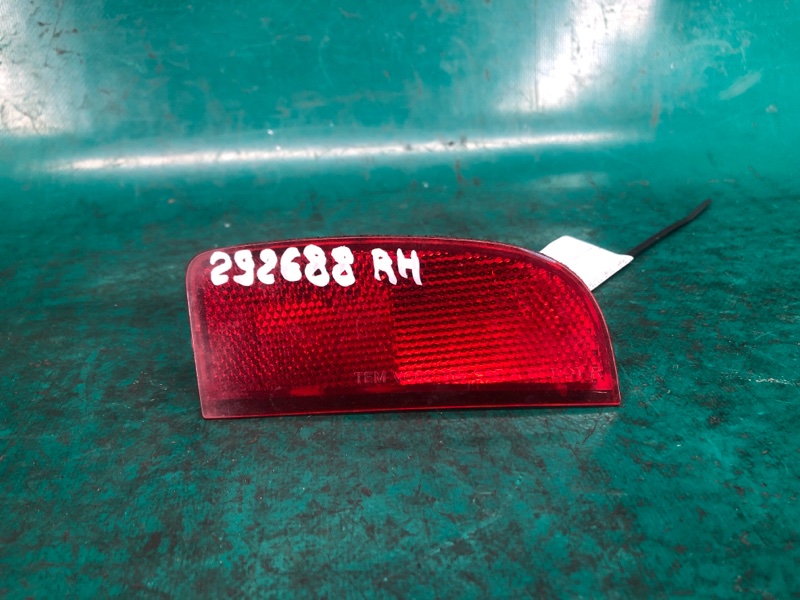 Катафот R правый SUBARU LEGACY 03-09 BL/BP 2008 2.5 EJ253 84281AG04A Б/У