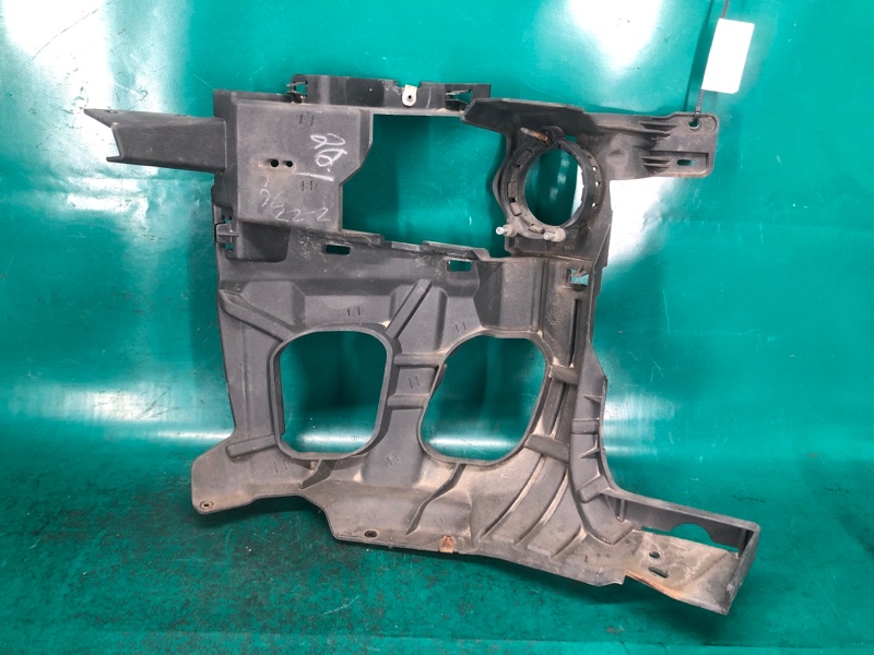 Кронштейн противотуманной фары левый ENCLAVE 08-12 2008 3.6 LY7 Кронштейн противотуманной фары левый ENCLAVE 08-12 2008 3.6 LY7