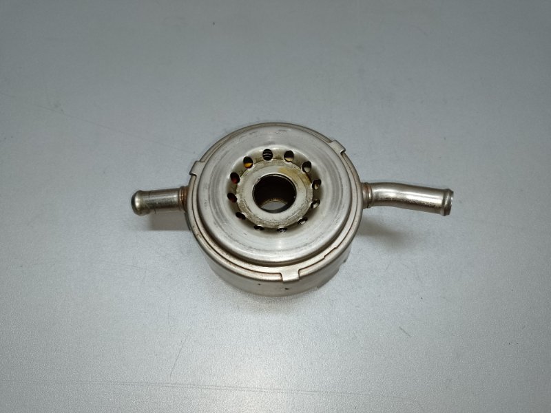 Теплообменник масляного фильтра INFINITI M35/M45 04-10 2004 3.5 VQ35DE 21305-AM601 Б/У