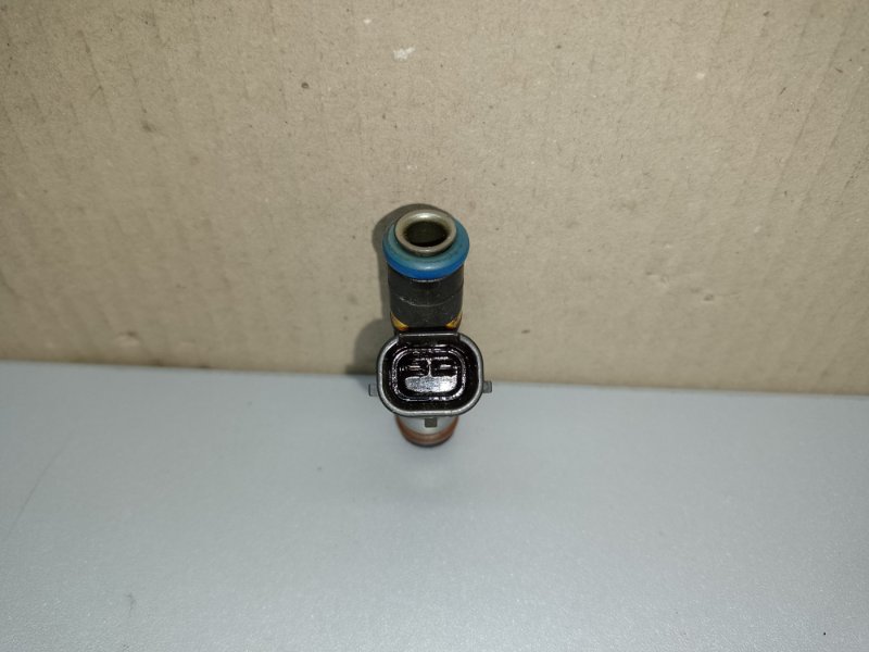 Форсунка топливная M35/M45 04-10 2004 3.5 VQ35DE Форсунка топливная M35/M45 04-10 2004 3.5 VQ35DE