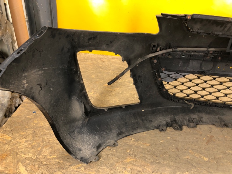 Бампер передний передний CX-7 06-12