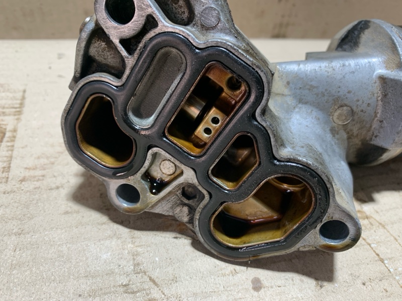 Кронштейн масляного фильтра MDX (YD2) 06-13 3.7 J37A1