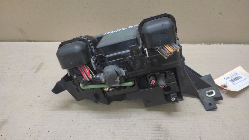 Блок предохранителей моторный отсек FORD FUSION 14- 2.5L