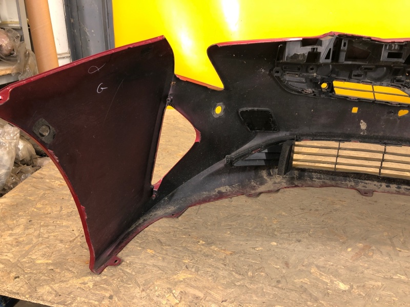 Бампер передний передний PRIUS 16-