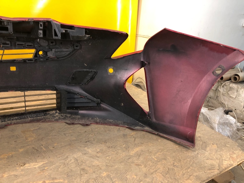 Бампер передний передний PRIUS 16-