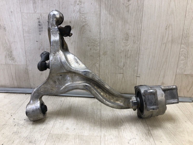 Рычаг передней подвески нижний передний правый QX50 15-18