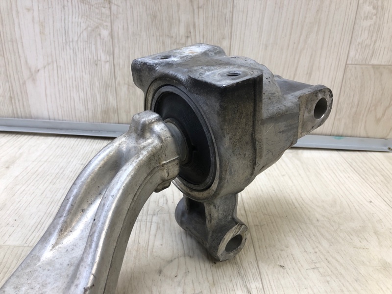 Рычаг передней подвески нижний передний правый INFINITI QX50 15-18