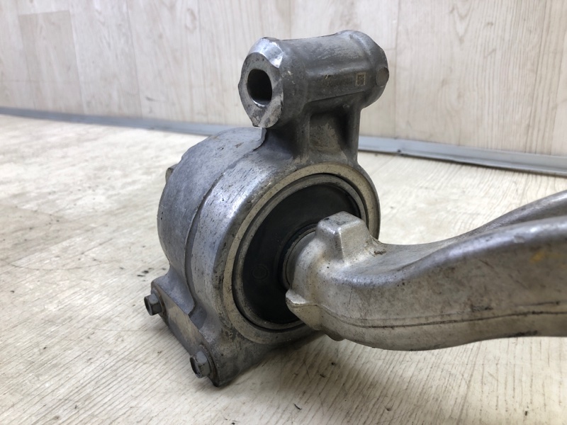 Рычаг передней подвески нижний передний левый INFINITI QX50 15-18