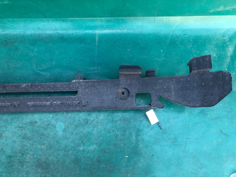 Наполнитель бампера задний DART 12-16 2015 2.4 ED6