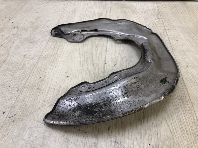 Защита тормозного диска передняя левая LS600HL 06-17 Защита тормозного диска передняя левая LS600HL 06-17