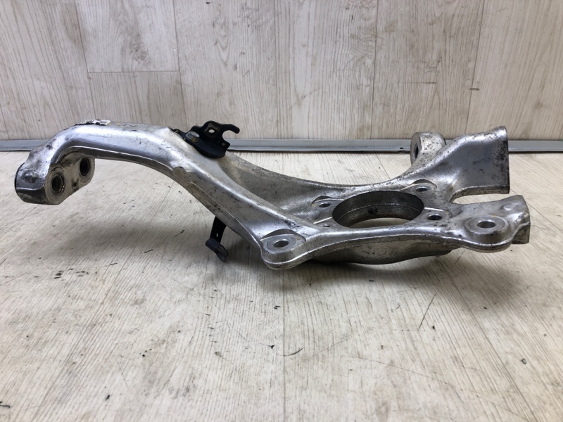 Кулак поворотный передний левый LEXUS LS600HL 06-17 Кулак поворотный передний левый LEXUS LS600HL 06-17