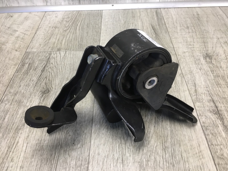 Подушка двигателя левая MAGENTIS 05–10 MG