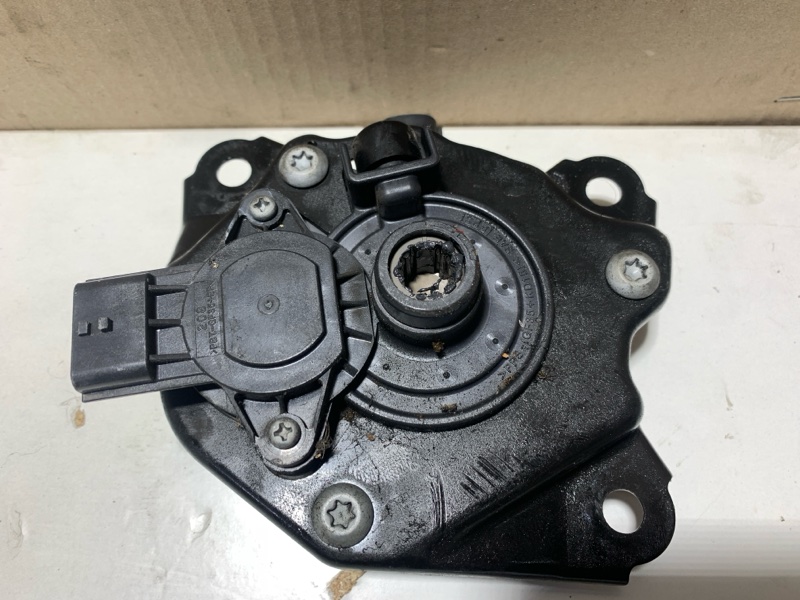 Датчик положения селектора АКПП LEAF 10-17 ZE0