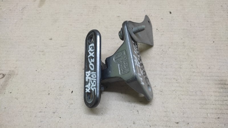 Петля двери верхняя передняя левая INFINITI QX30 16-20 H0401-5DMMA Б/У