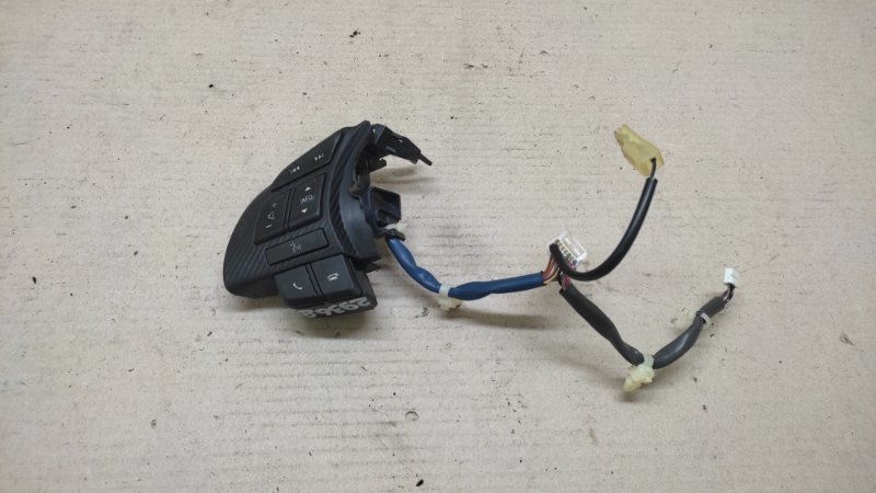 Запчасть кнопки на руль левые MAZDA CX-5 (KE) 11-17 KD62-66-4M9 Б/У Кнопки на руль левые MAZDA CX-5 (KE) 11-17 KD62-66-4M9 Б/У