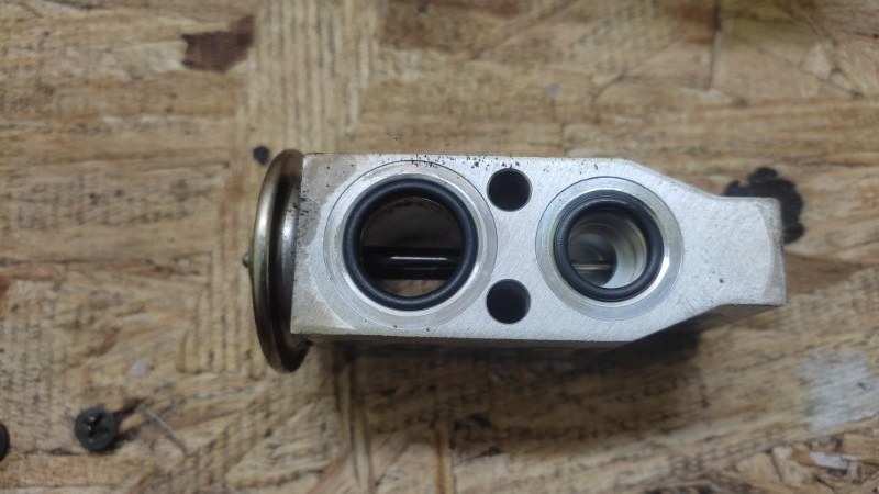 Клапан кондиционера JUKE 10-19