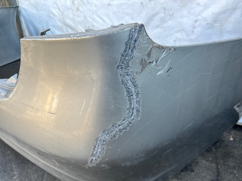 Бампер задний GRANDIS 03-11