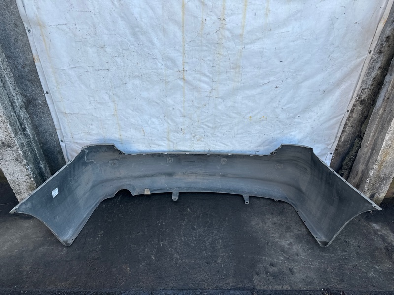 Бампер задний GRANDIS 03-11