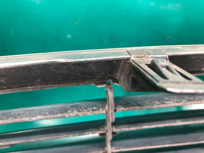 Решетка радиатора G25/G35/G37/Q40 06-14 2008 Седан 3.5 VQ35HR