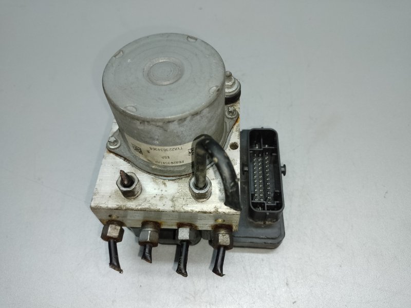 Запчасть блок abs JEEP CHEROKEE 14- 68304563AA Б/У Блок ABS JEEP CHEROKEE 14- 68304563AA Б/У