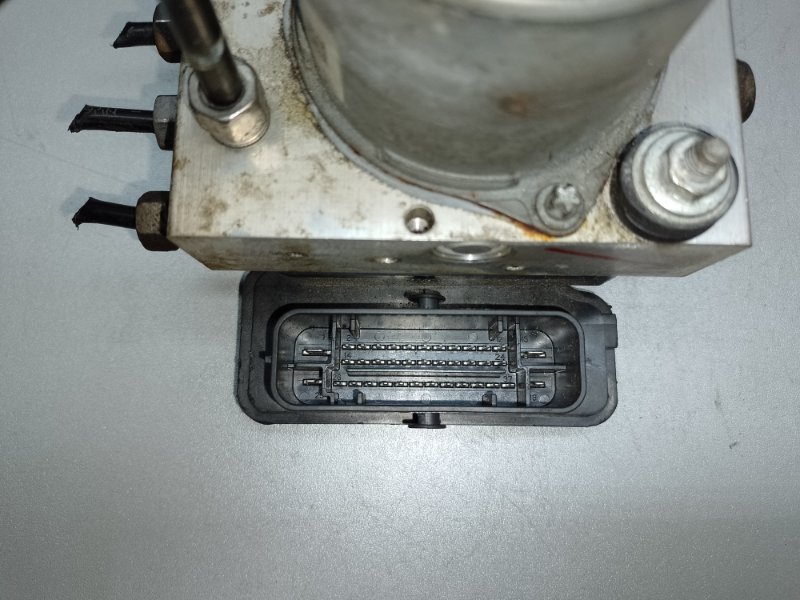 Блок ABS CHEROKEE 14- Блок ABS CHEROKEE 14-