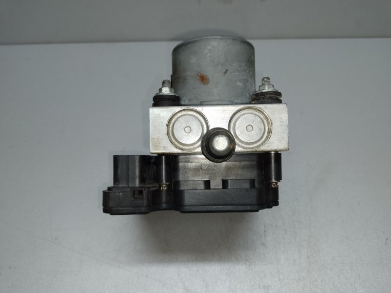 Блок ABS JEEP CHEROKEE 14- Блок ABS JEEP CHEROKEE 14-