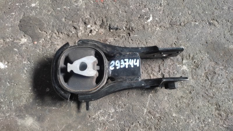 Запчасть подушка двигателя задняя MAZDA CX-5 (KF) 16-21 KN3L-39-040 Б/У Подушка двигателя задняя MAZDA CX-5 (KF) 16-21 KN3L-39-040 Б/У