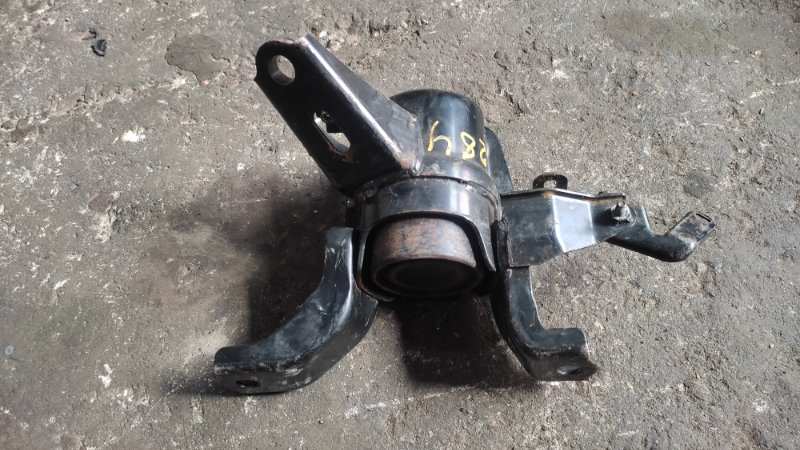 Подушка двигателя правая CT200 11-17 2013 1.8 2ZRFXE