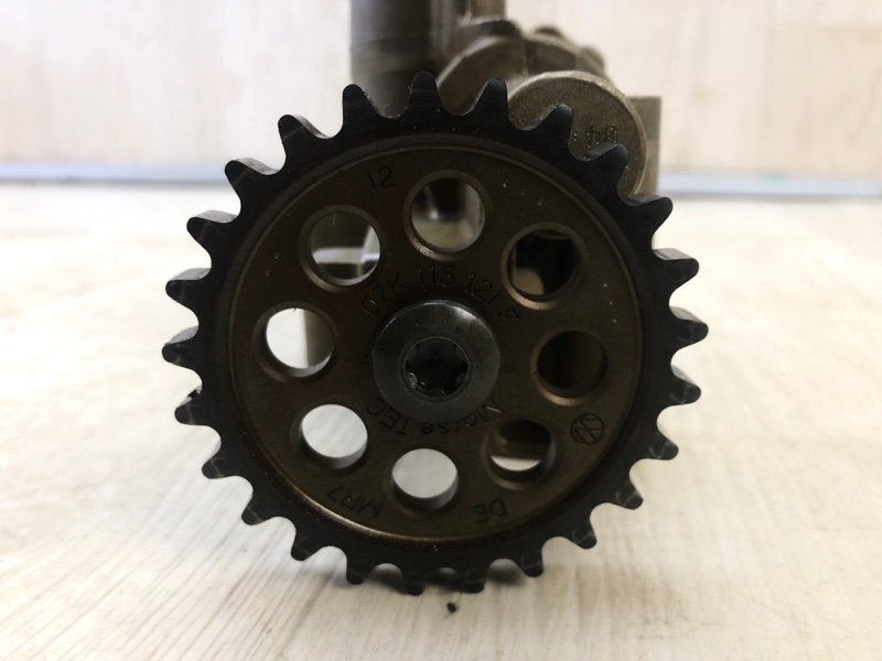 Масляный насос JETTA USA 10-17 2012 162 2.5 CBUA